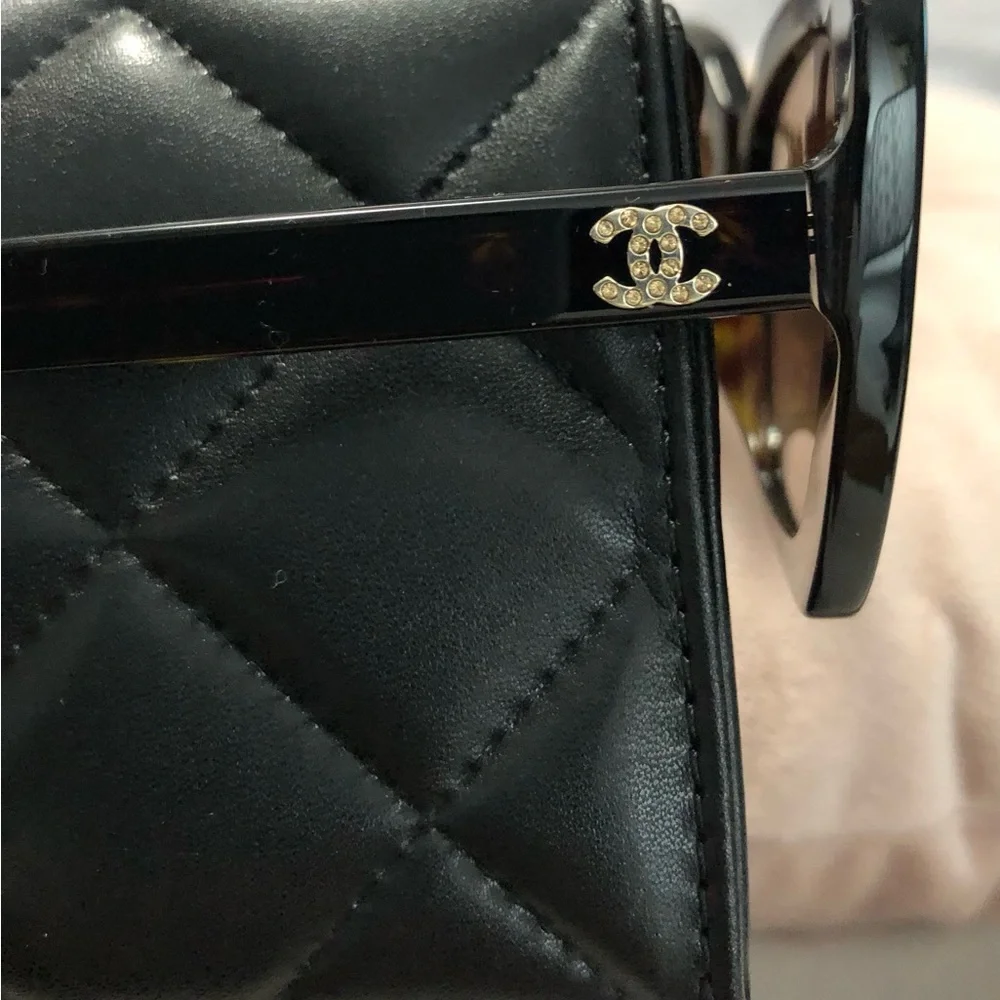 NWT CHANEL 2025 Cat Eye Sunglasses - Picture 4 of 7